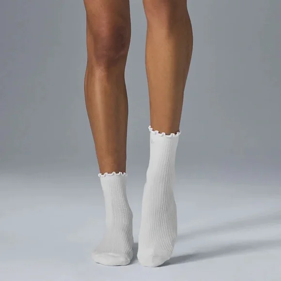 NWT Authentic ALO Yoga Women's Lettuce Edge Socks & Alo gift bag - Picture 11 of 13